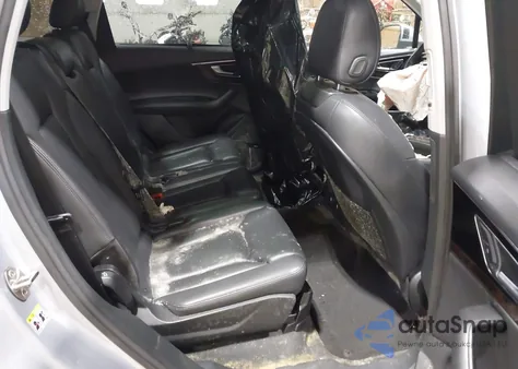 2018 Audi Q7 3.0T Premium z USA, uszkodzony, nr VIN WA1VAAF72JD039884